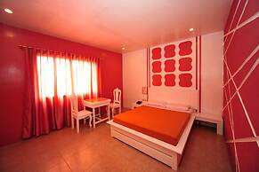 Hollywood Drive-In Hotel