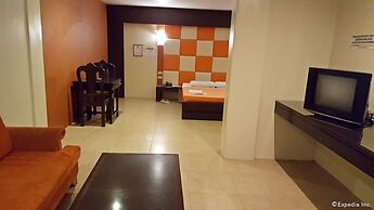 Hollywood Drive-In Hotel