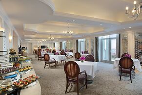 Crowne Plaza Qingdao Ocean Spring Resort by IHG