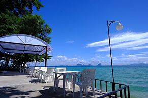 Koh Ngai Cliff Beach Resort