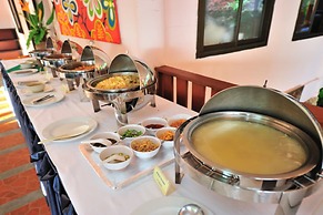 Koh Ngai Cliff Beach Resort