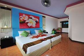 Koh Ngai Cliff Beach Resort