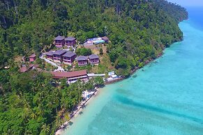 Koh Ngai Cliff Beach Resort