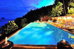 Koh Ngai Cliff Beach Resort