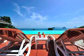 Koh Ngai Cliff Beach Resort