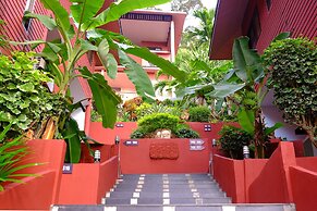 Koh Ngai Cliff Beach Resort