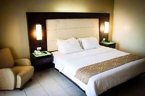 Circle Inn - Iloilo City Center