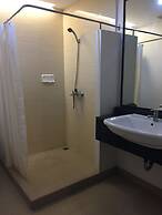 Circle Inn - Iloilo City Center