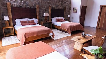 Poas Volcano Lodge