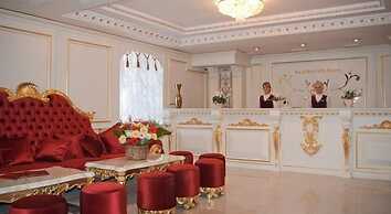 Royal Grand Hotel (Truskavets)