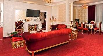 Royal Grand Hotel (Truskavets)