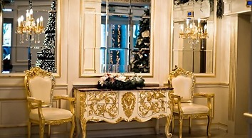 Royal Grand Hotel (Truskavets)