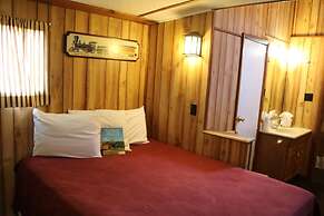 Red Caboose Motel