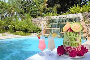 Hotel La Aldea del Halach Huinic