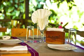 Hotel La Aldea del Halach Huinic