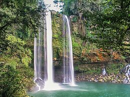 Hotel La Aldea del Halach Huinic