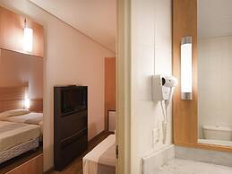 Ibis Canoas Shopping