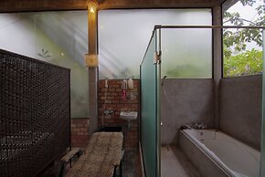 Palm Village Resort & Spa