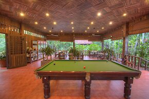 Palm Village Resort & Spa