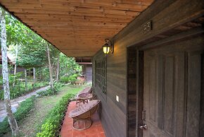 Palm Village Resort & Spa