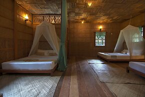 Palm Village Resort & Spa