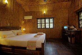 Palm Village Resort & Spa