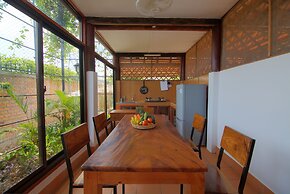 Palm Village Resort & Spa