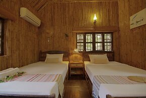 Palm Village Resort & Spa