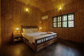 Palm Village Resort & Spa