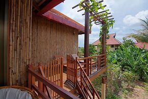 Palm Village Resort & Spa