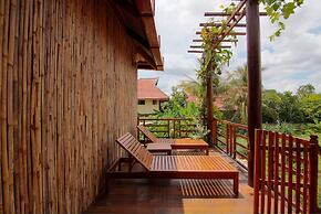 Palm Village Resort & Spa