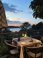 Ambong Rainforest Retreat