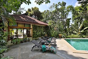 Ambong Rainforest Retreat