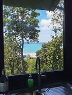 Ambong Rainforest Retreat