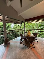 Ambong Rainforest Retreat