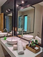 Ambong Rainforest Retreat