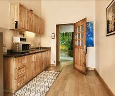 Ambong Rainforest Retreat