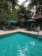 Ambong Rainforest Retreat