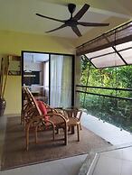 Ambong Rainforest Retreat