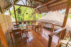 Palms Cove Resort