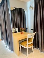 The Airport Greenery Hotel