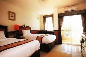 The Airport Greenery Hotel