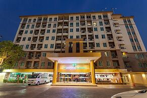 The Airport Greenery Hotel