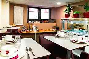 Hôtel Le Père Léon