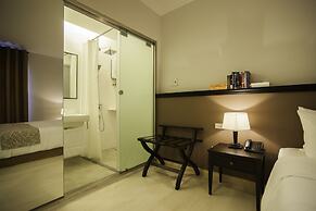 The Alcove Library Hotel