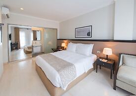 The Alcove Library Hotel