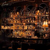 The Alcove Library Hotel