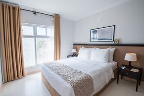 The Alcove Library Hotel