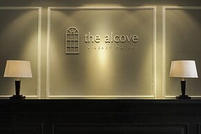 The Alcove Library Hotel