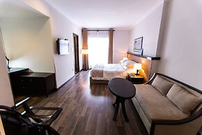 The Alcove Library Hotel